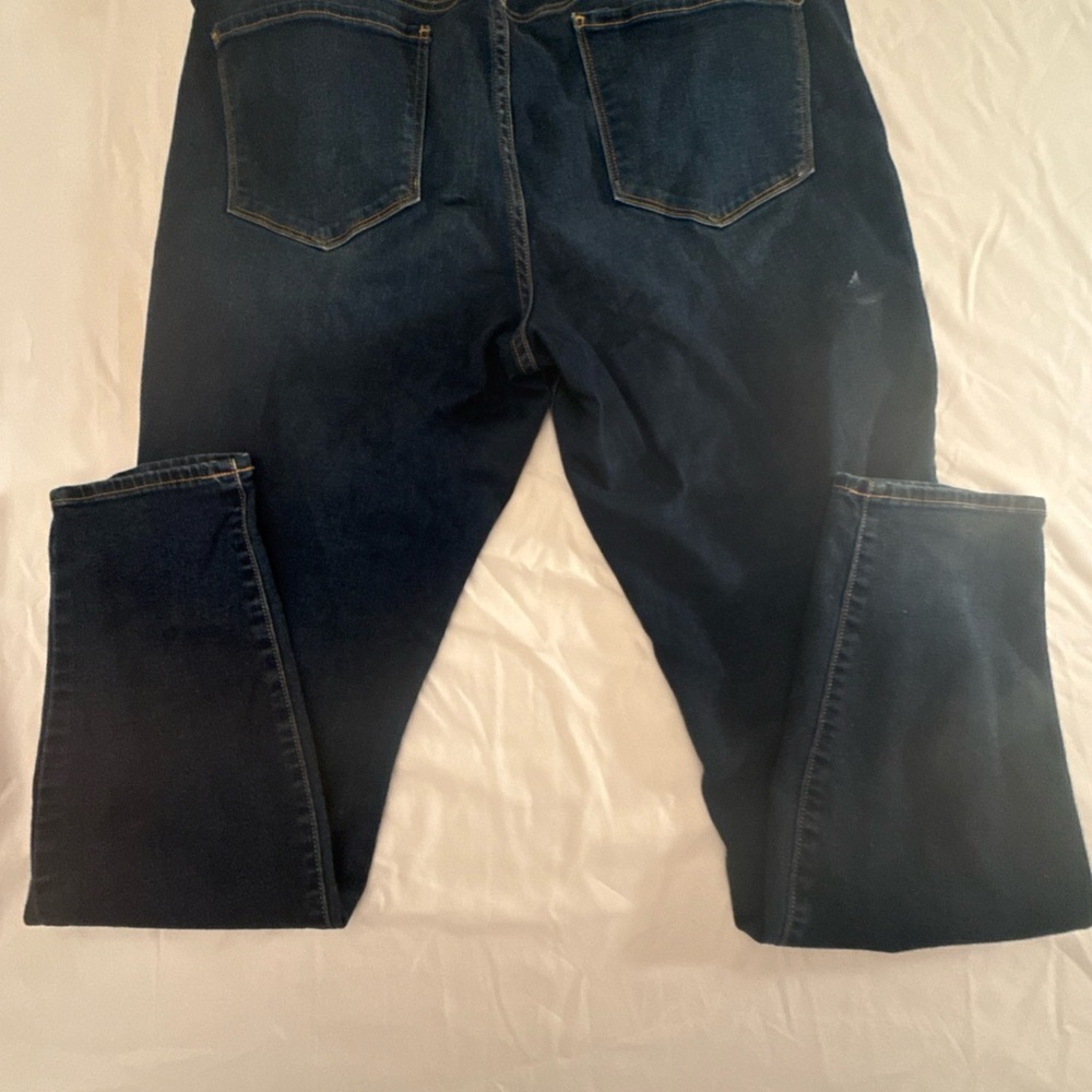 Old Navy Rockstar Regular Jeans Womens Size 18 Standard Dark Wash FA13 - Picture 3 of 16